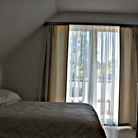 Exotic Kryty Basen *