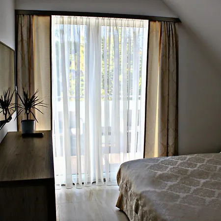 Exotic Kryty Basen *