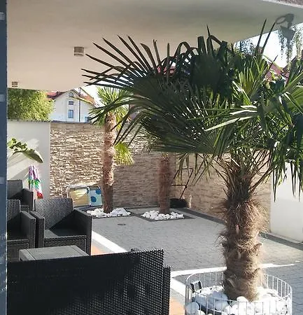 Exotic Kryty Basen ウェバ