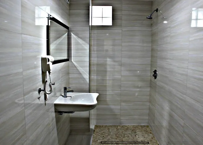 Exotic Kryty Basen *